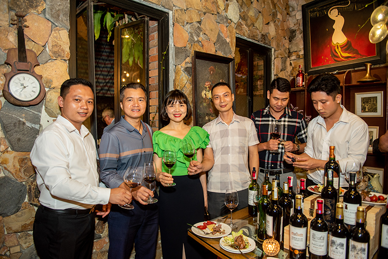 CHEVAL QUANCARD WINE TASTING